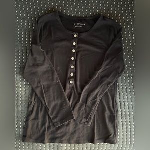 Everlane ribbed Henley shirt